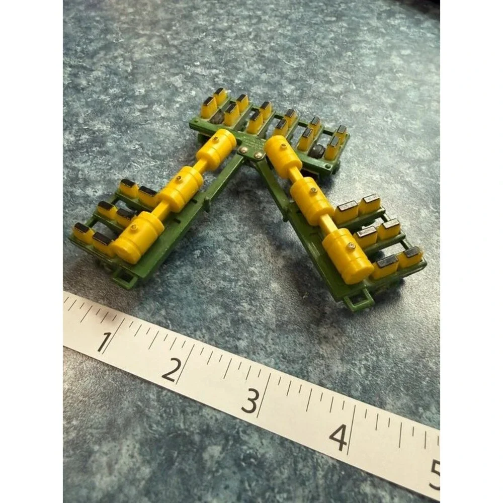 Vintage 1/64 ERTL John Deere 7200 12-Row Planter Frame (READ)